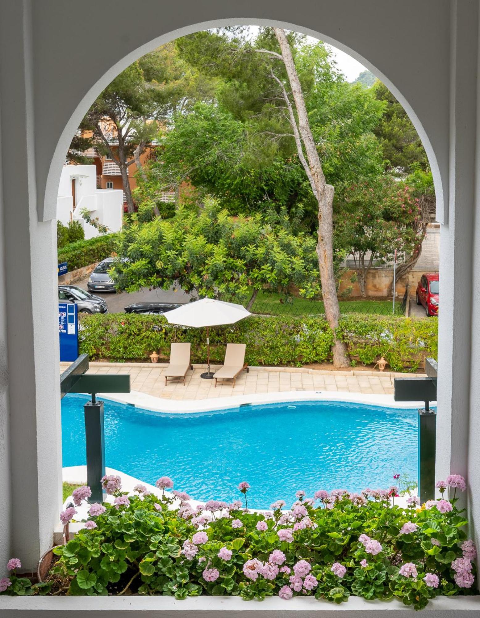Apartamentos Los Tilos Peguera Exterior foto
